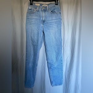 Levi’s Mom Jeans 24